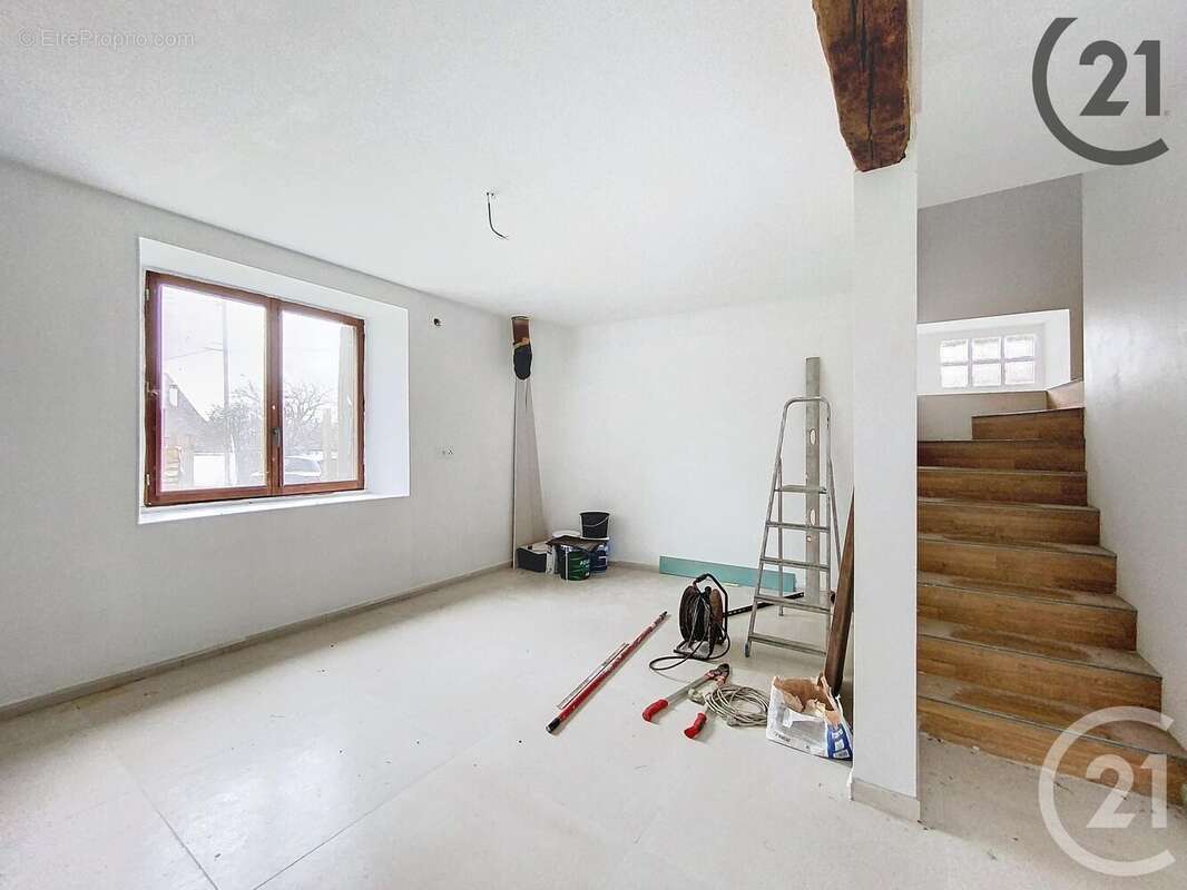 Maison à CHALAUTRE-LA-PETITE