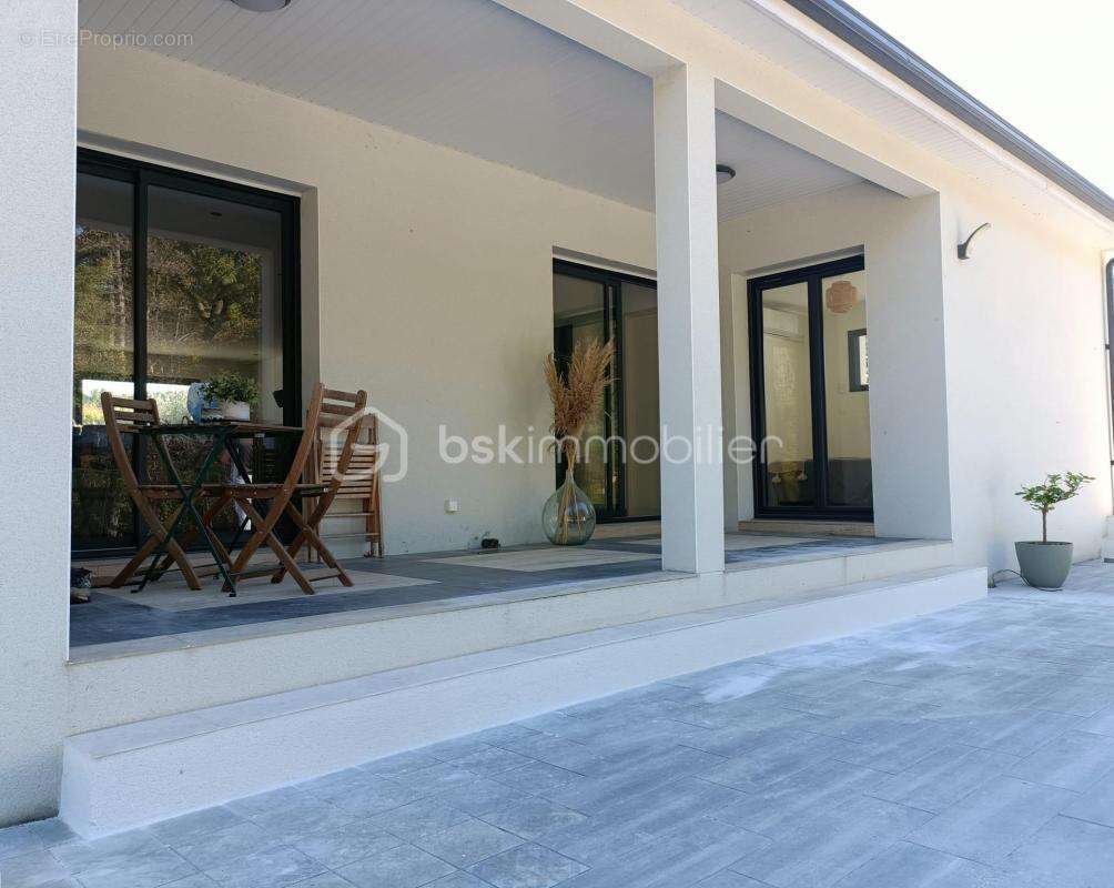 Superbe maison de plain-pied sous garantie décennale - photo 14
