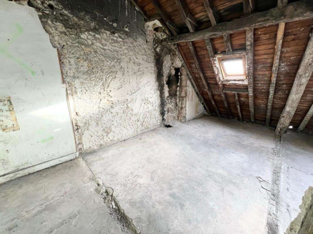 Appartement à PARIS-10E
