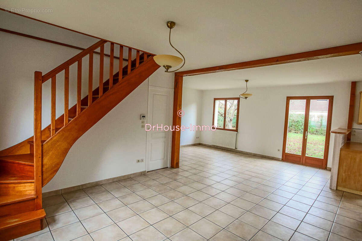 Maison à CHAMPHOL