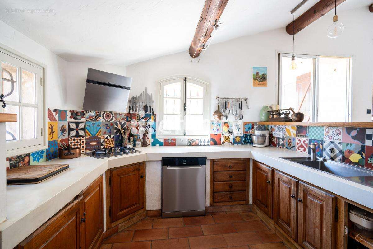 Maison à PLAN-DE-LA-TOUR