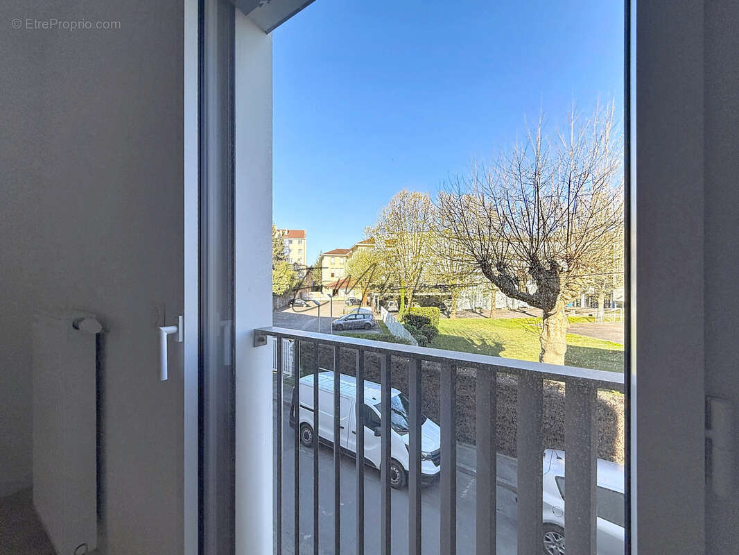 Appartement à BOURGOIN-JALLIEU