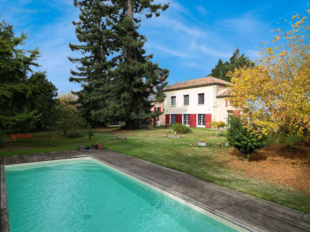 Maison à SAUVETERRE-DE-GUYENNE