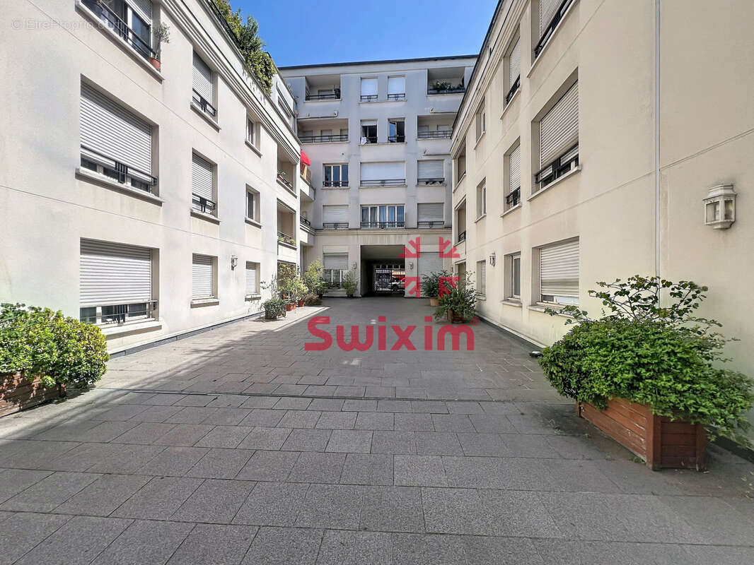 Appartement à PARIS-11E
