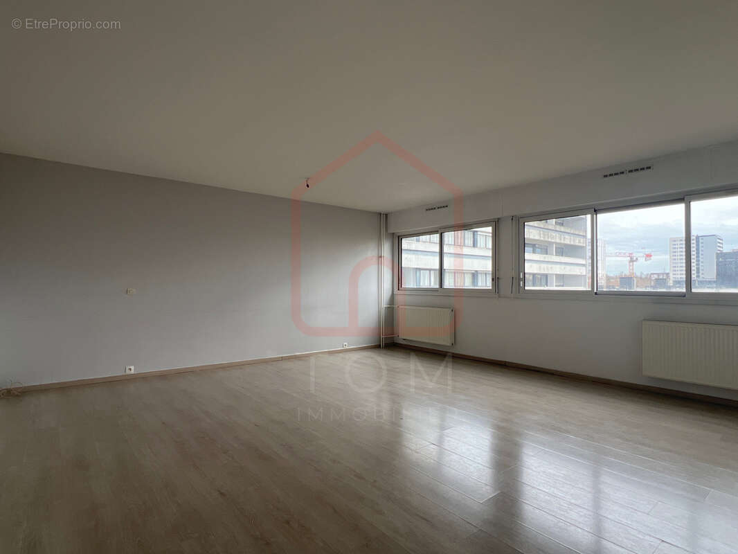 Appartement à MONS-EN-BAROEUL