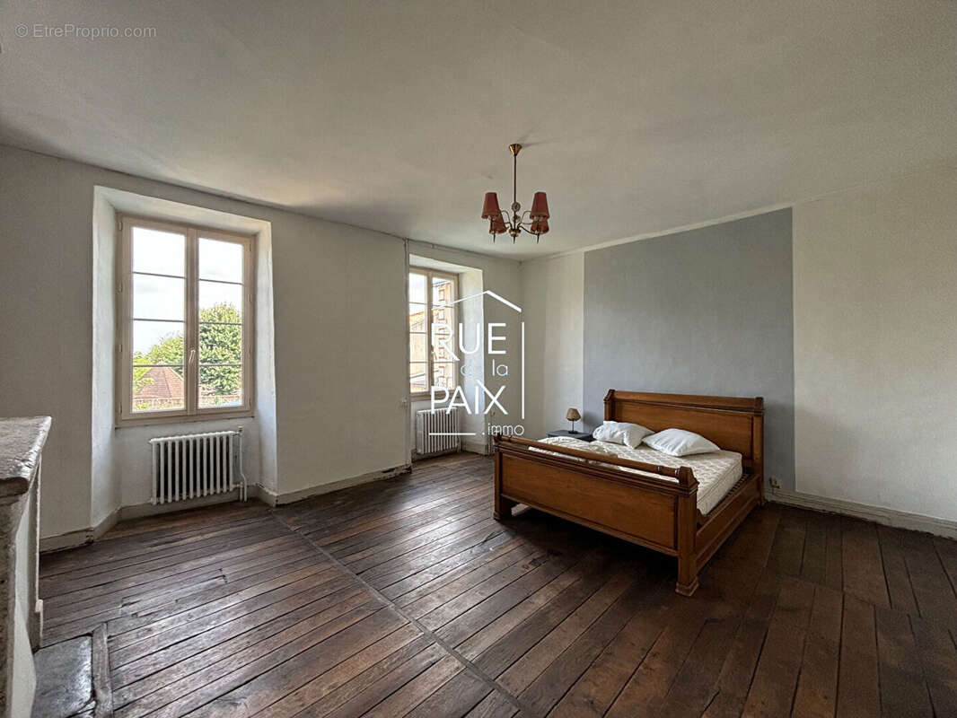 NOUVEAUTE - Maison à Parthenay proche des commodités - photo 6