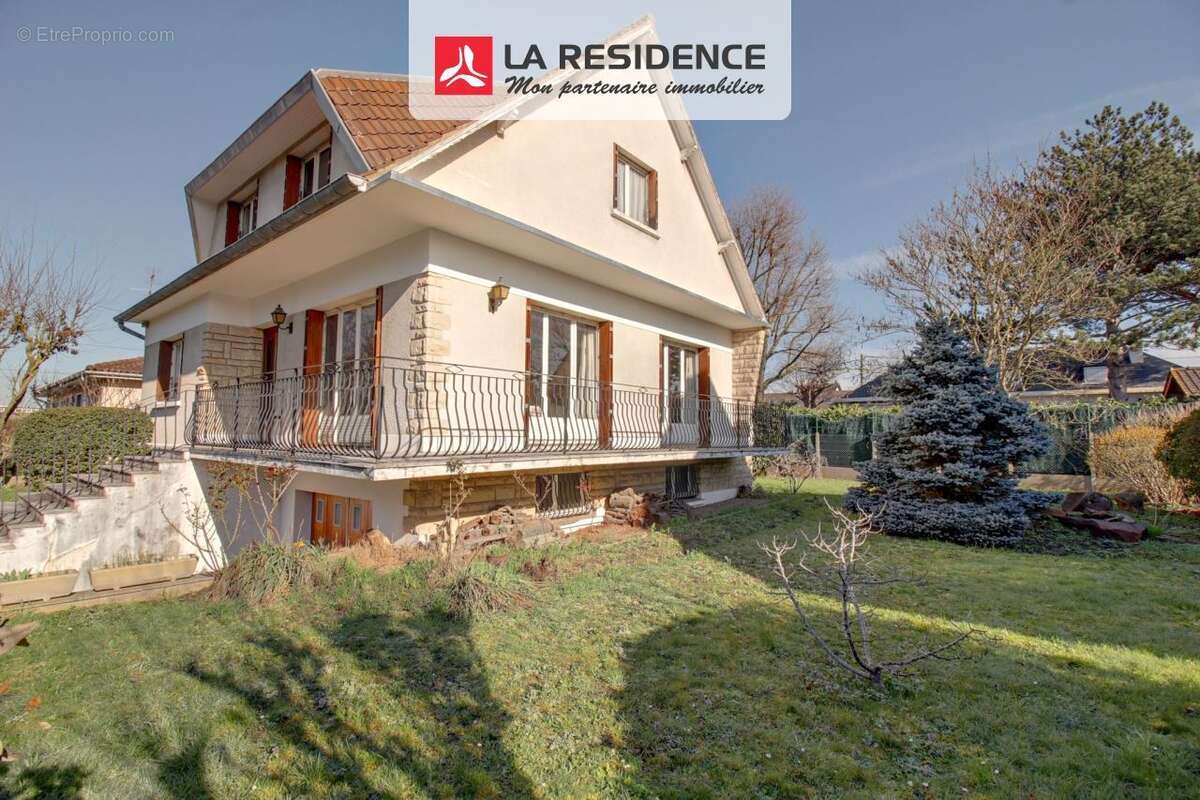 Maison à CONFLANS-SAINTE-HONORINE