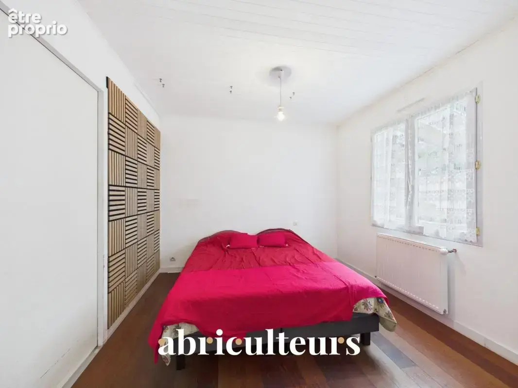 Maison de plain-pied de 140 m² - 4 chambres -5 parking - Saint-Jean-de-Boiseau (44640) - photo 10