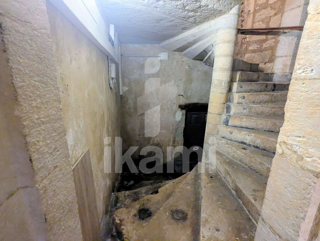 Commerce à PERIGUEUX