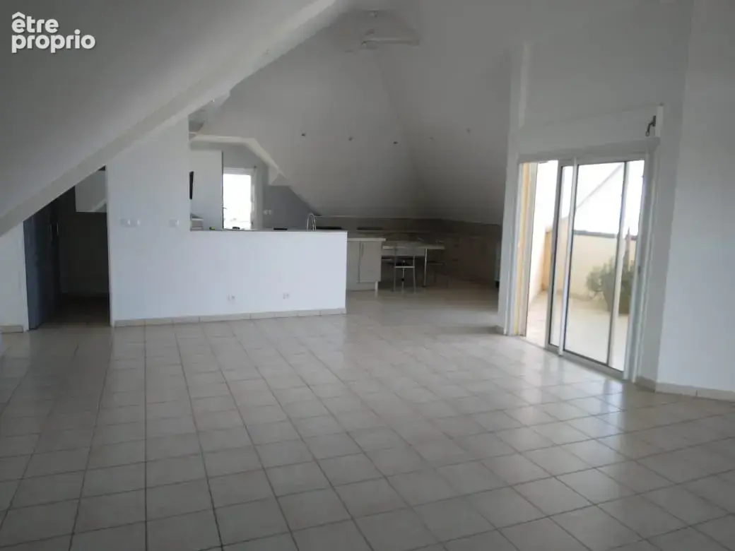 A vendre - appartement  f4 d'environ 229.40 m2 de s.totale - saint-pierre - 583 000 € - photo 2