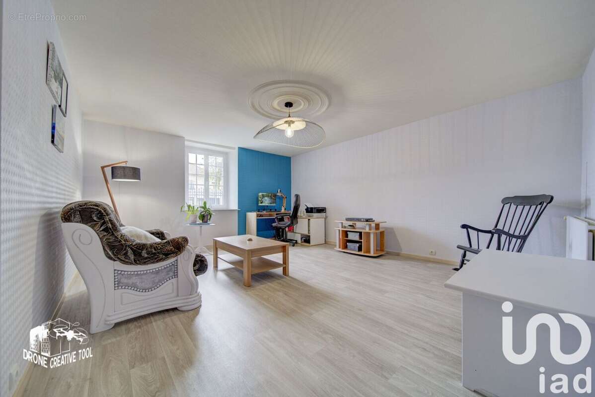 Photo 6 - Maison à MONTOIS-LA-MONTAGNE