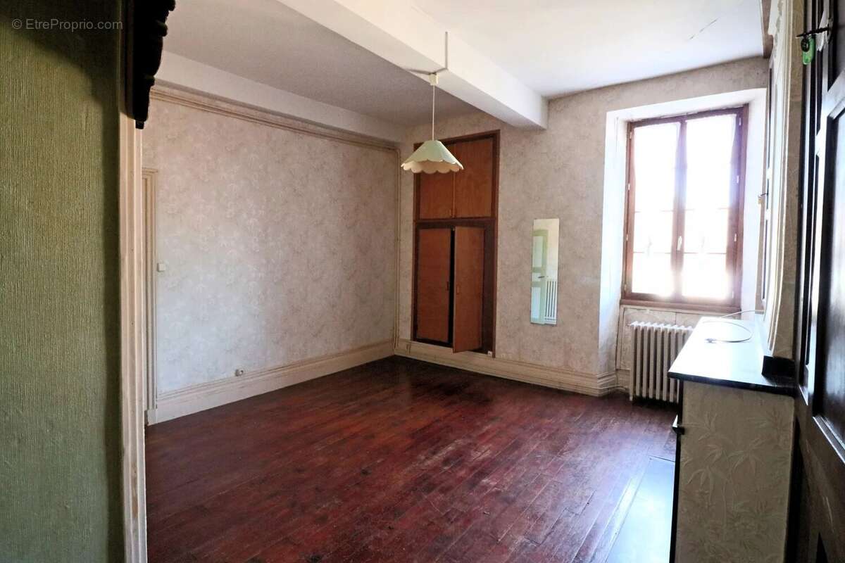 IDEAL INVESTISSEUR, appartement de 221m² pouvant être divisé - photo 9
