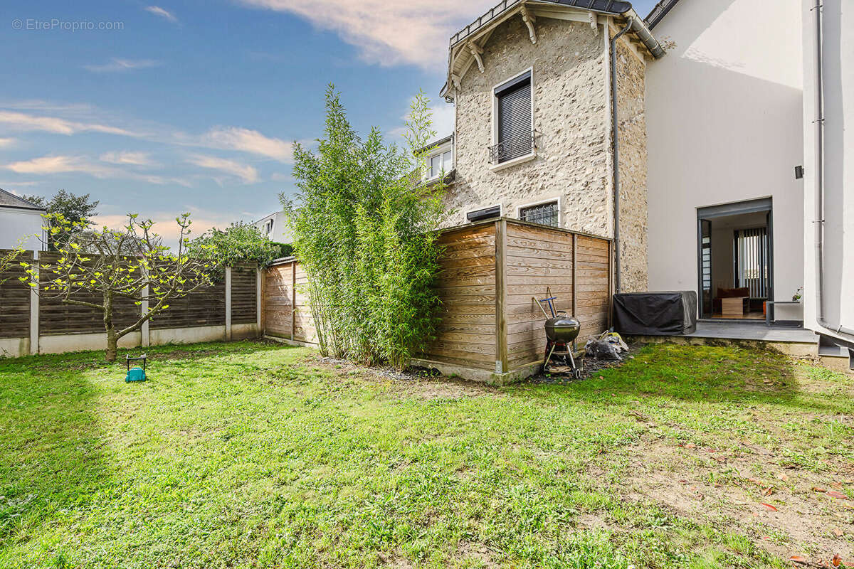 Maison à BRY-SUR-MARNE