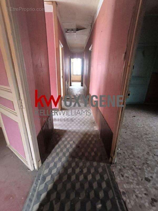 Commerce à LE BOULOU