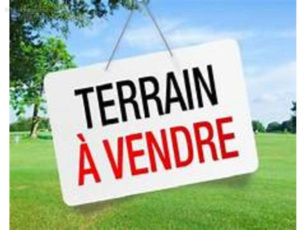 Terrain à PONT-DE-CHERUY