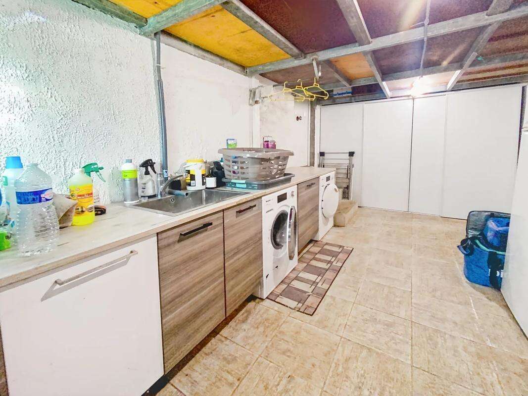 Maison à VILLETHIERRY