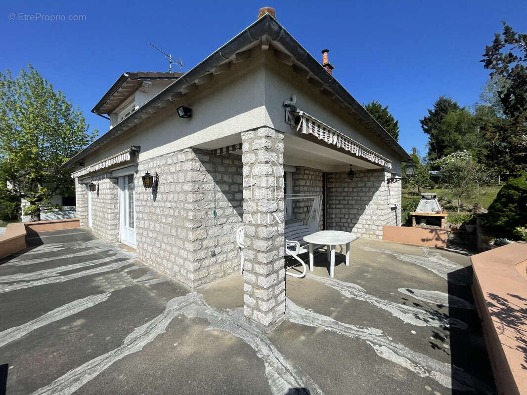 Maison à DORDIVES
