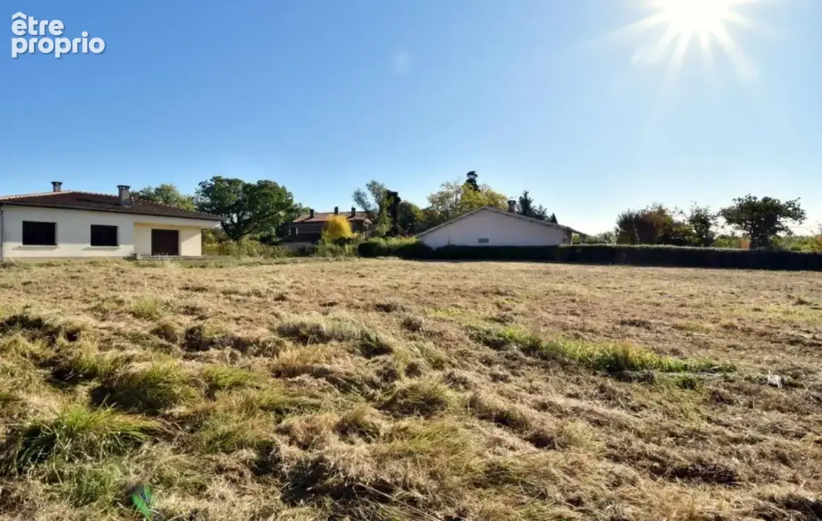 EXCLUSIVITÉ - Terrain à bâtir – 1 140 m² - photo 2