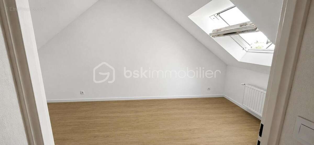 Maison familiale 95 m² – Trélazé, secteur Mairie - DPE C - photo 7