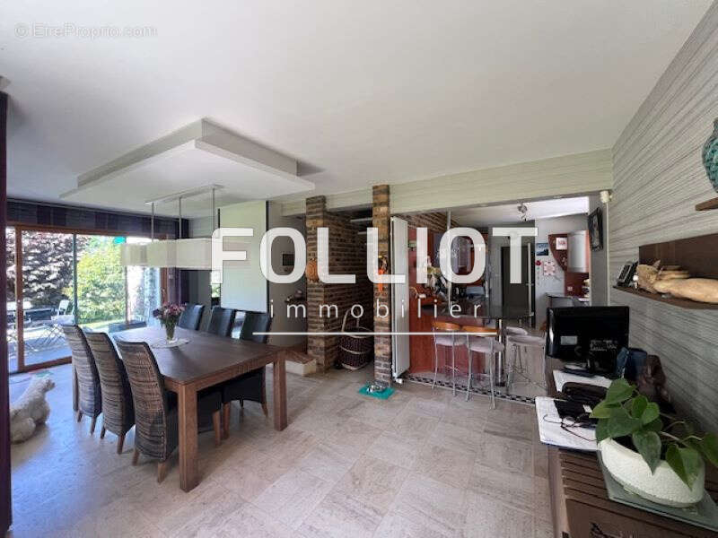 A vendre Maison Vire Normandie 7 pièce(s) 167 m2 - photo 4