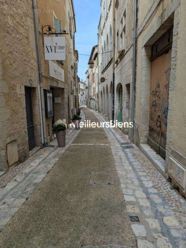 Commerce à PERIGUEUX