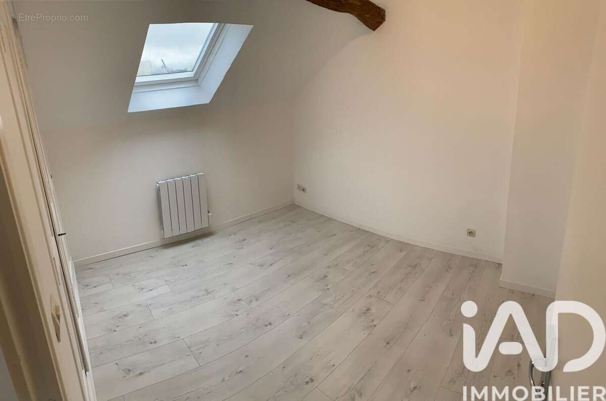 Appartement 330 m² à Montereau-Fault-Yonne  - photo 4