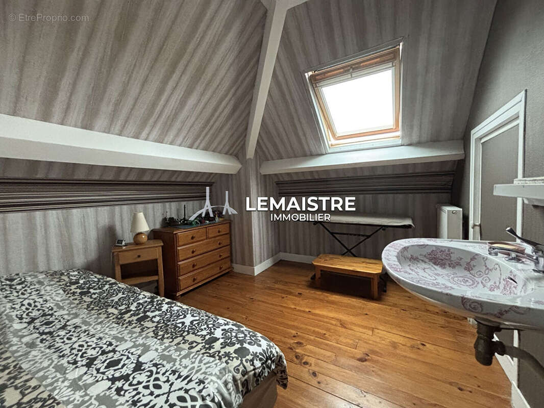 Maison à vendre- Gonneville La Mallet- 114 m2-  4 chambres - photo 10