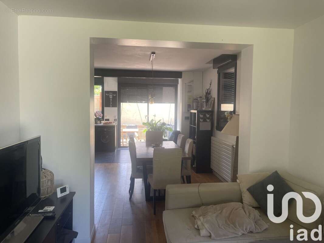 Photo 8 - Maison à SAINT-MAUR-DES-FOSSES