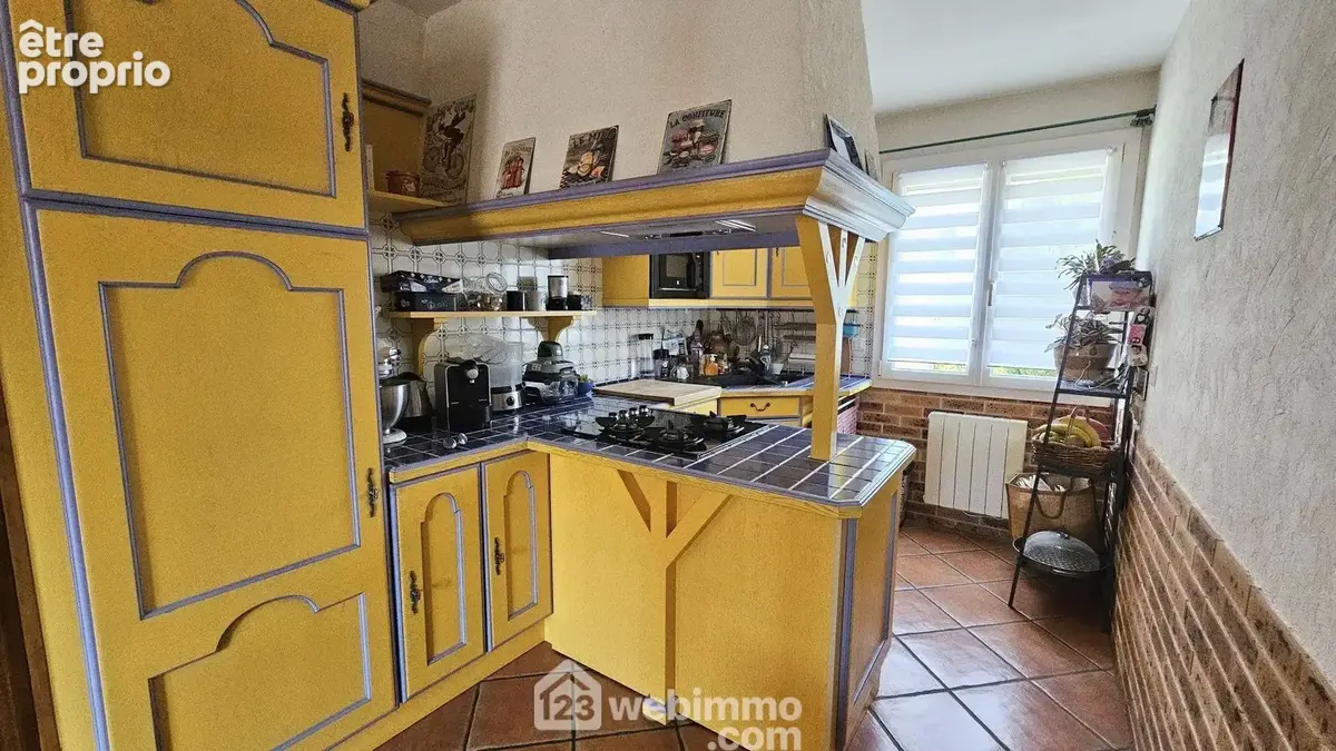 Une cuisine équipée de 9 m².