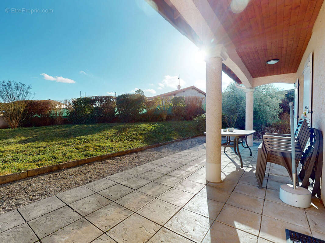 Maison à BELLEVILLE