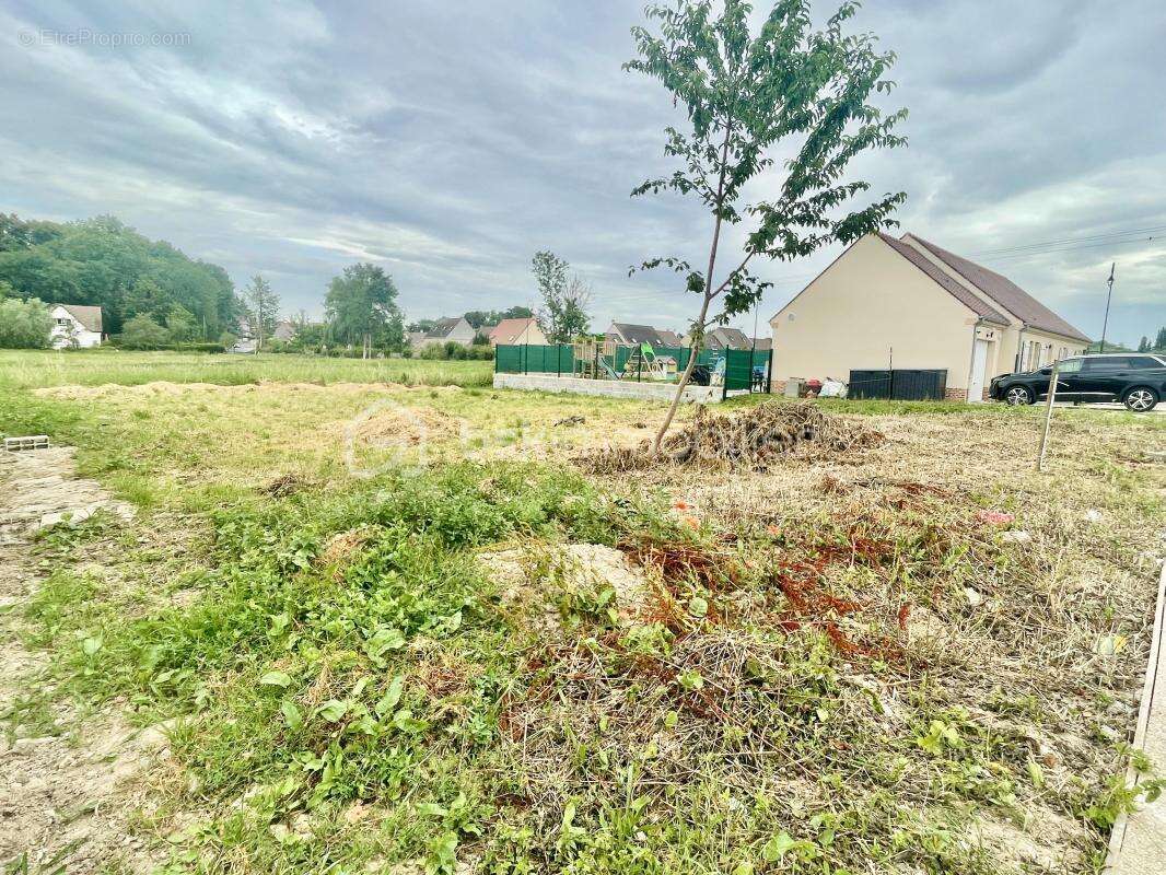 Terrain à bâtir de 525 m² – Emplacement recherché à seulement 15 min de l’Île-de-France ! - photo 3