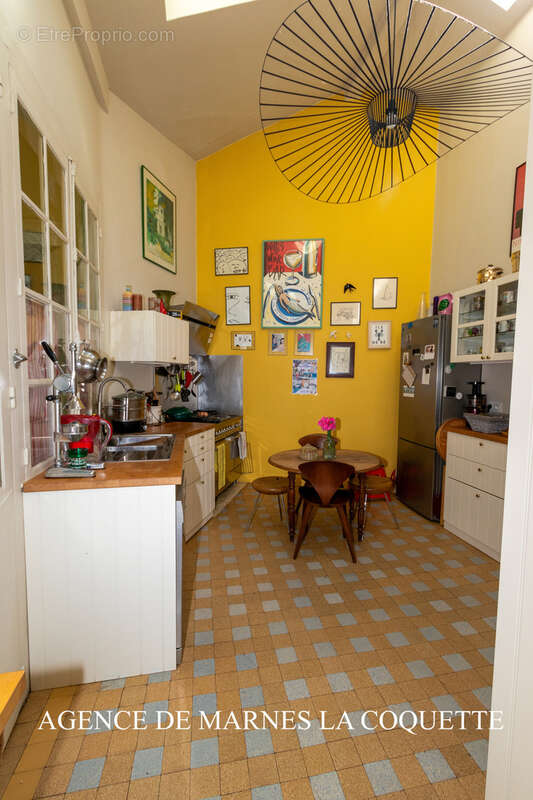 Maison à VILLE-D'AVRAY