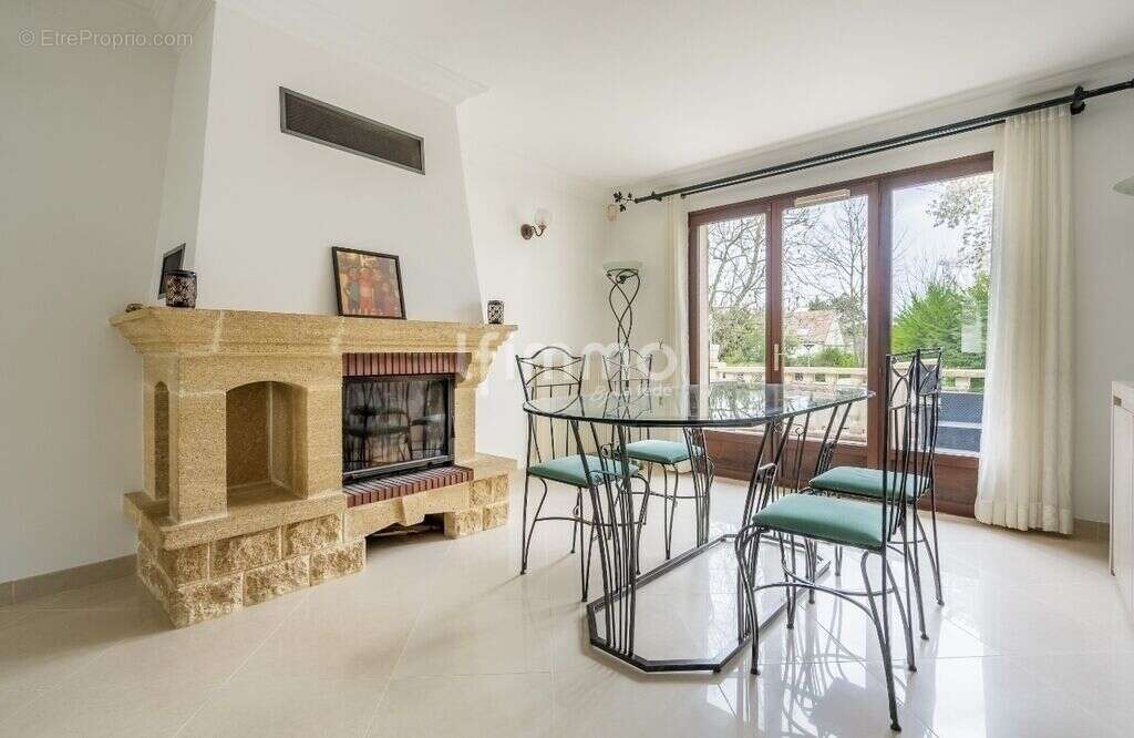 Maison F7 150 m2 Richardets Noisy-Le-Grand - photo 4