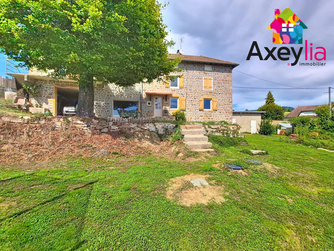 A vendre - proche cours - maison de campagne en pierre avec  4 chambres, terrain avec vue degagee - photo 6