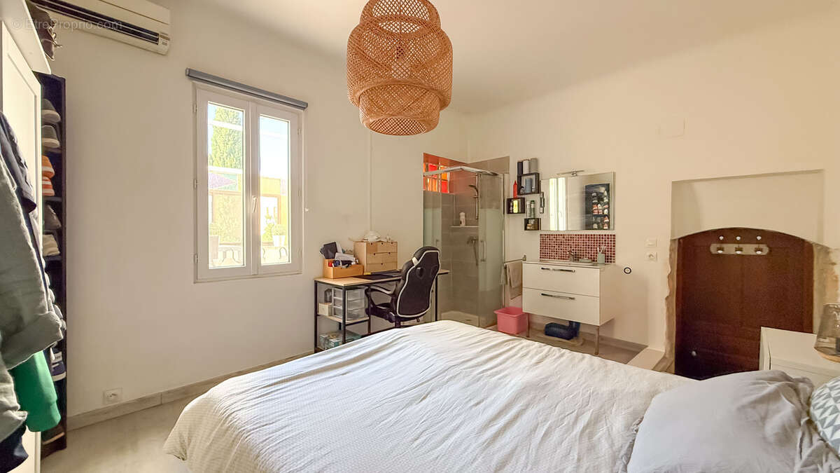 Orange   Élégante maison de maître en pierre avec studio indépendant, garage et terrasses - photo 15