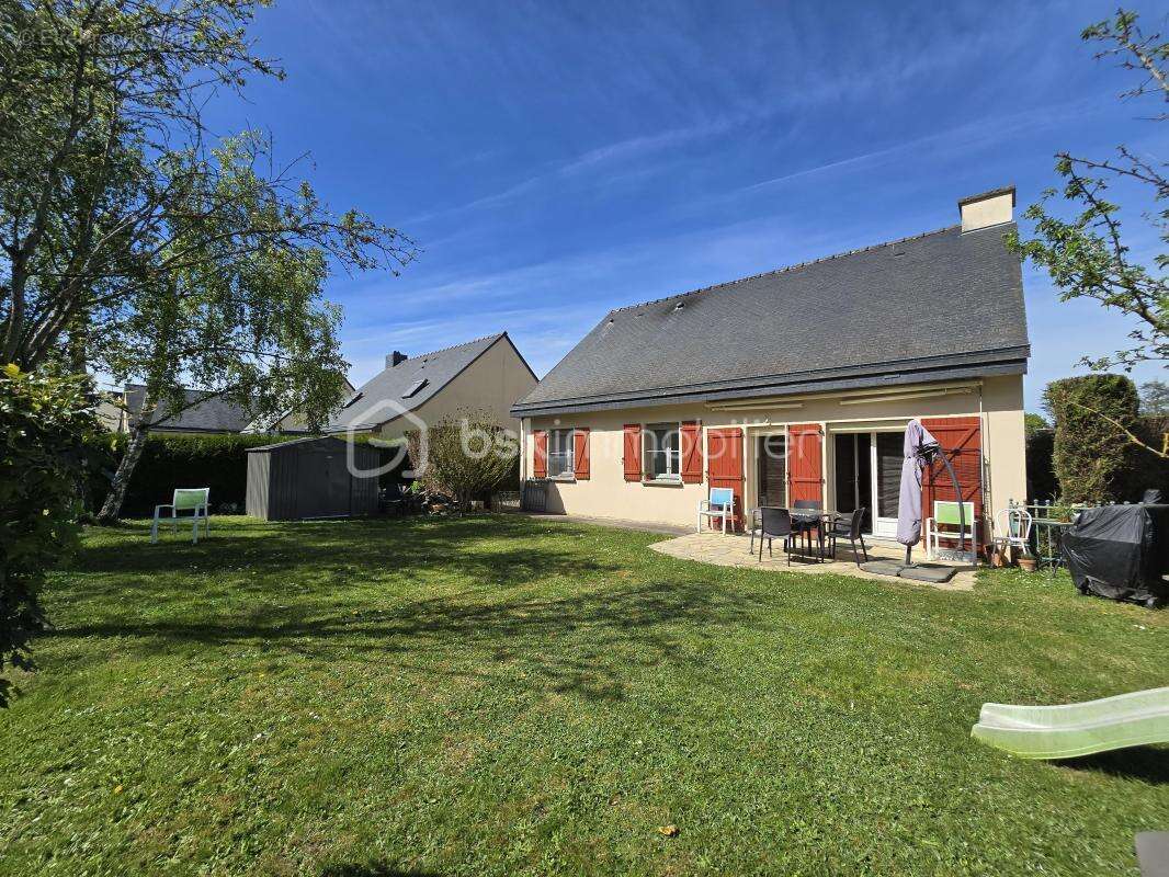 Maison à NOYAL-CHATILLON-SUR-SEICHE