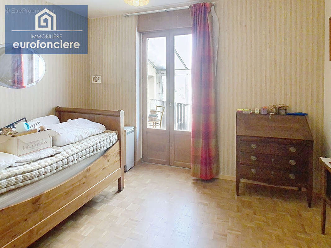 Maison à AIX-EN-OTHE