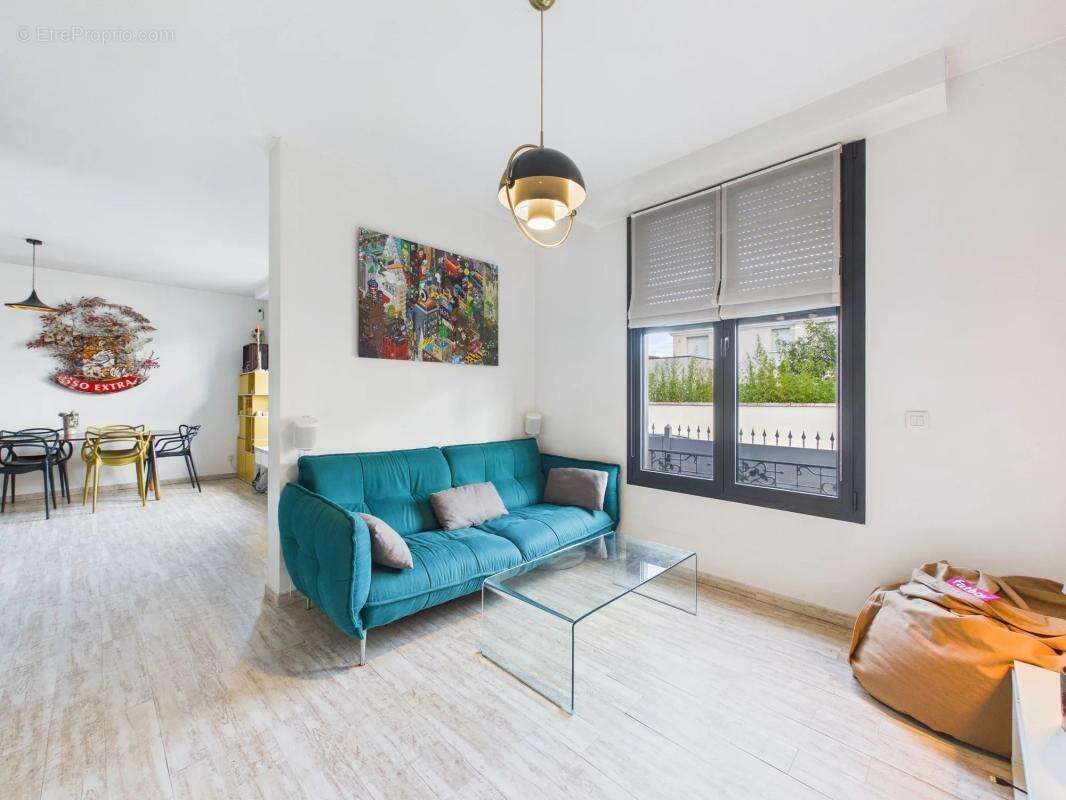 Maison à SAINT-MAUR-DES-FOSSES