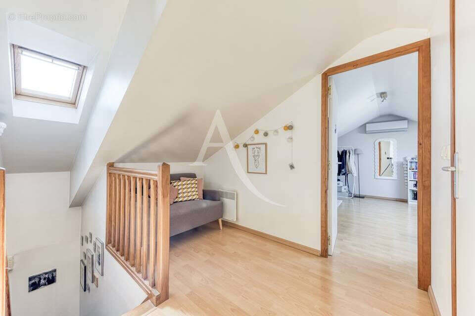 Maison Ozoir La Ferriere 8 pièce(s) 148.7 m2 - photo 11