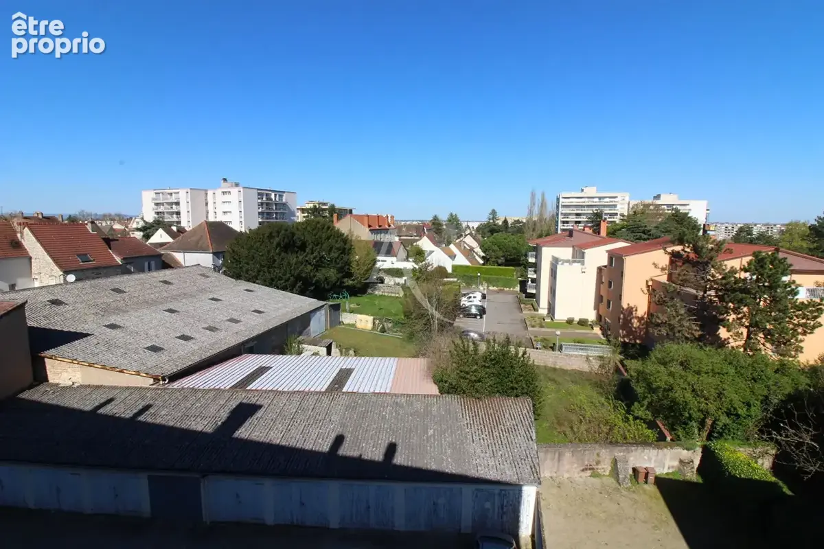 Appartement traversant Chalon Sur Saône T3 - Saint-Jean-des-Vignes - photo 15