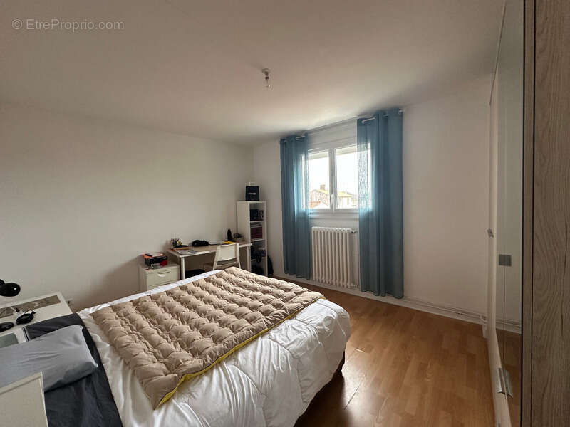 Maison à NIEUL-LE-DOLENT