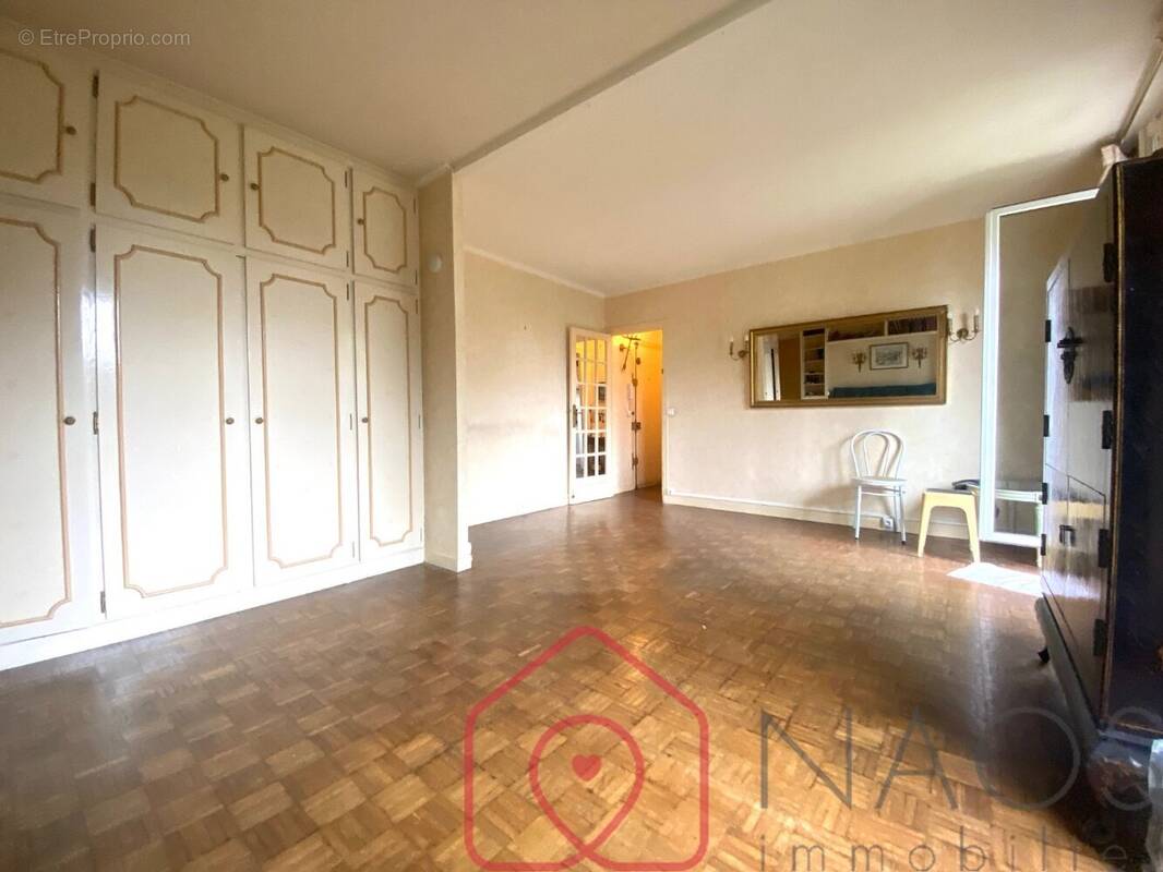 Appartement à COLOMBES