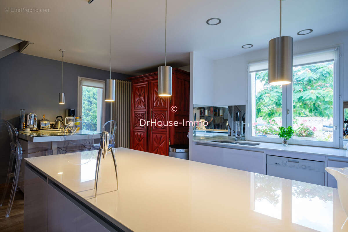 Maison à FEUCHEROLLES