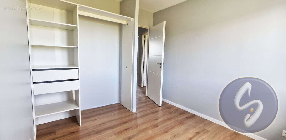 Maison 82 m² à Nanteuil  - photo 7