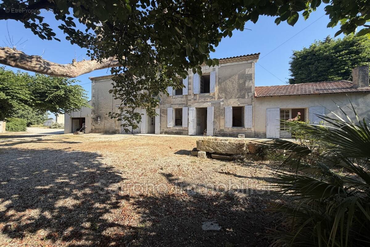 Maison à CHATEAURENARD