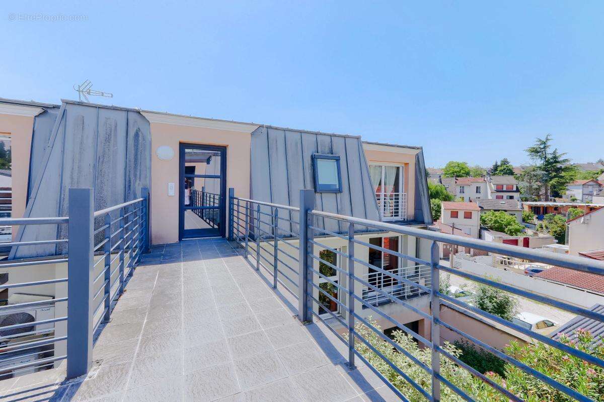 Appartement à FONTENAY-SOUS-BOIS