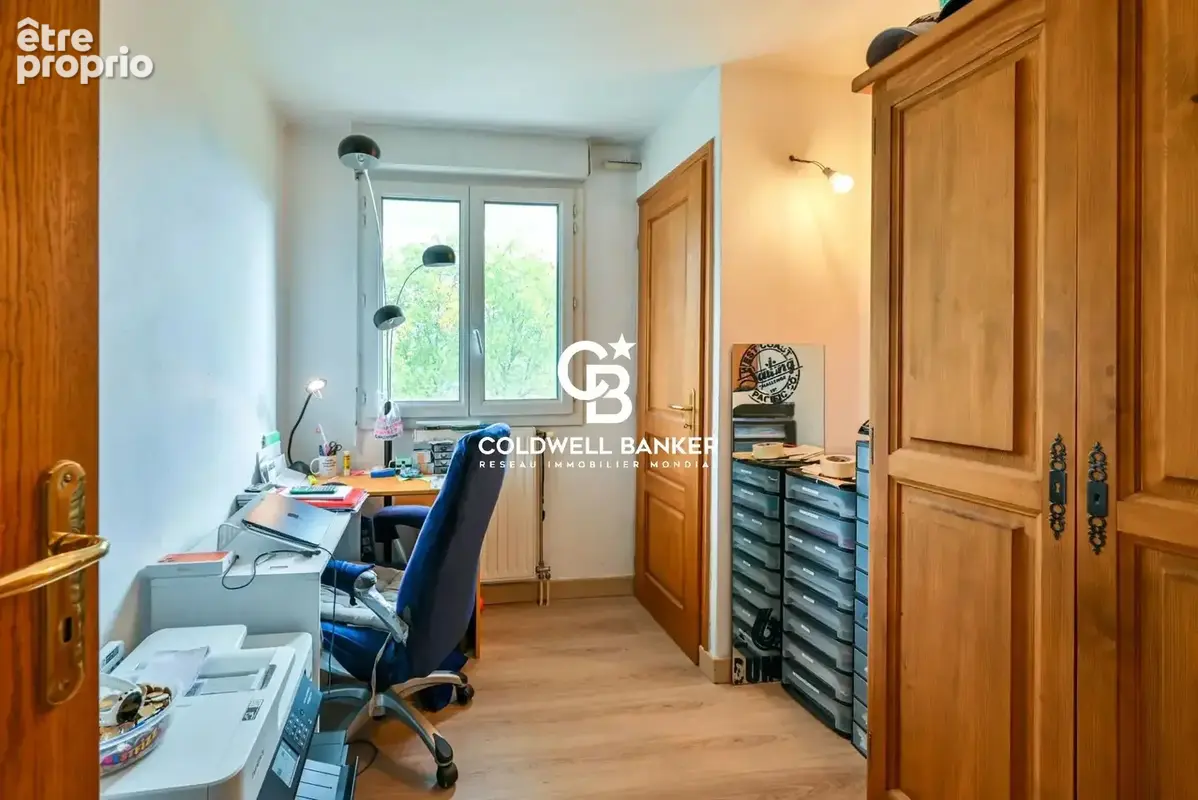 Sallanches, Spacieux T4 90m² + garage - photo 6