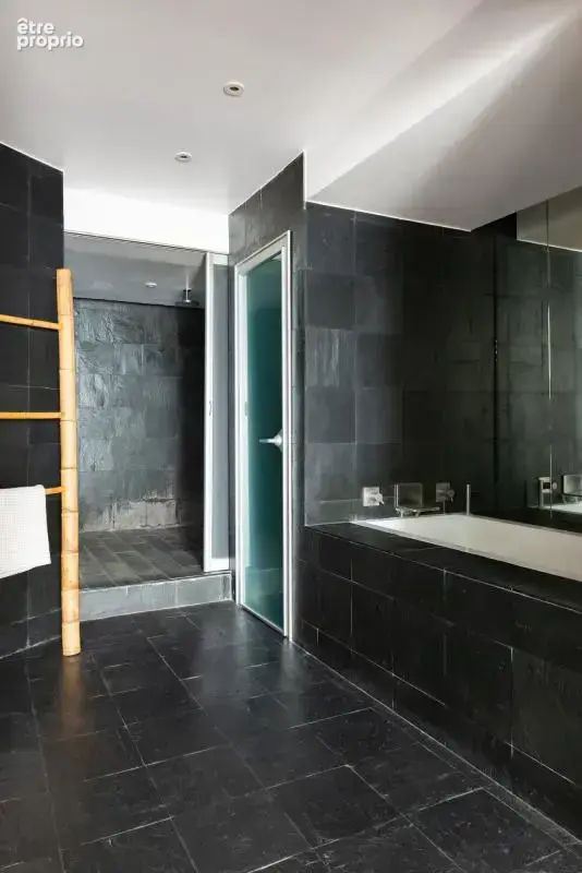 Appartement 4 pièces 126 m² à vendre à Paris-18e (75018) - photo 9