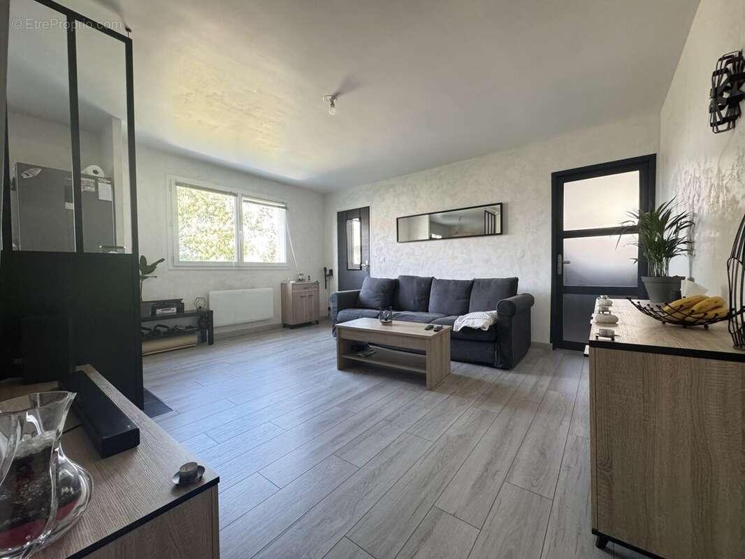 Appartement à SAINT-GERMAIN-LES-CORBEIL
