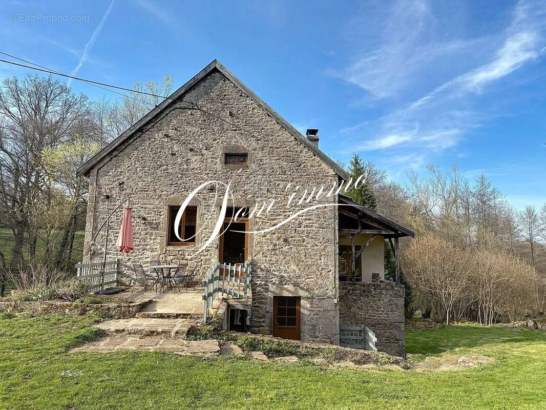 Maison à SAINT-MARTIN-DE-LA-MER